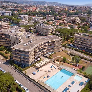 https://apts-pierre-et-vacances-heliotel-marine-st-laurent-du-var.fr-provencehotel.com