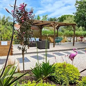 https://hostellerie-du-pont-de-gau.fr-provencehotel.com